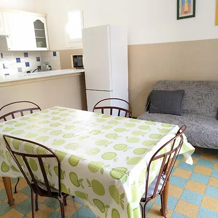 Agreable T2, 4 Pers, Plain-pied Ouvert Sur Terrasse, Jardin Clos, Parking Prive, Proche Et Commerces - Fr-1-797-24 *