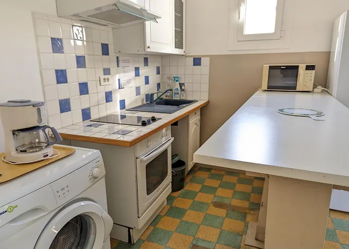 Agreable T2, 4 Pers, Plain-pied Ouvert Sur Terrasse, Jardin Clos, Parking Prive, Proche Et Commerces - Fr-1-797-24 Lejlighed *
