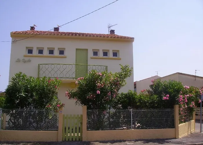 Agreable T2, 4 Pers, Plain-pied Ouvert Sur Terrasse, Jardin Clos, Parking Prive, Proche Et Commerces - Fr-1-797-24 Lejlighed *